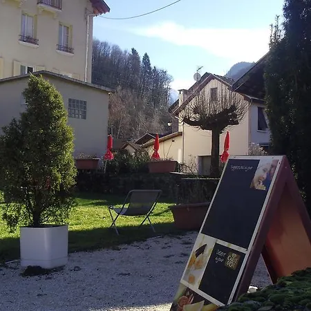 Les Terrasses Hotel 2*